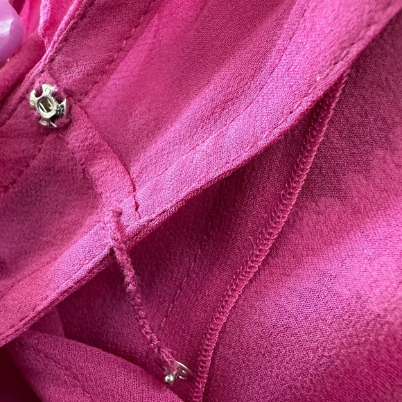 💥Ann Taylor Magenta Pleated Sleeveless Top - Picture 7 of 8